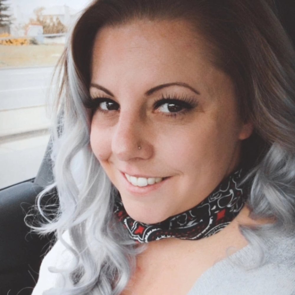Meet your Posher, Candace